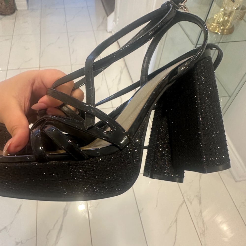 Guess heels - Picture 3 of 5